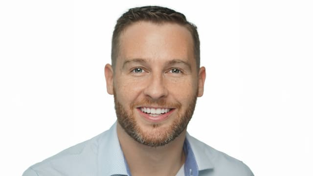 Bradley Lapp headshot