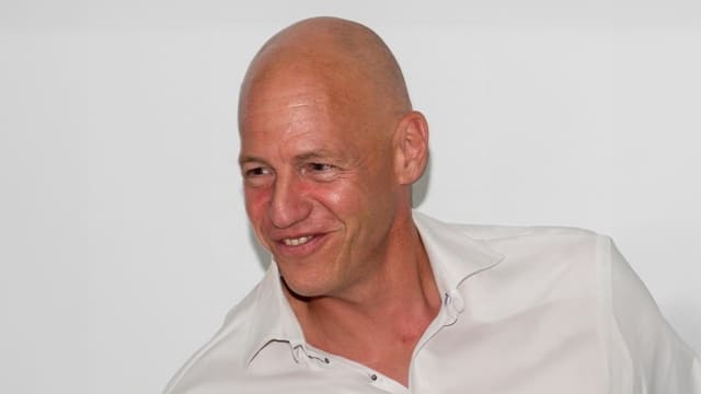 Jan Vedelaar headshot